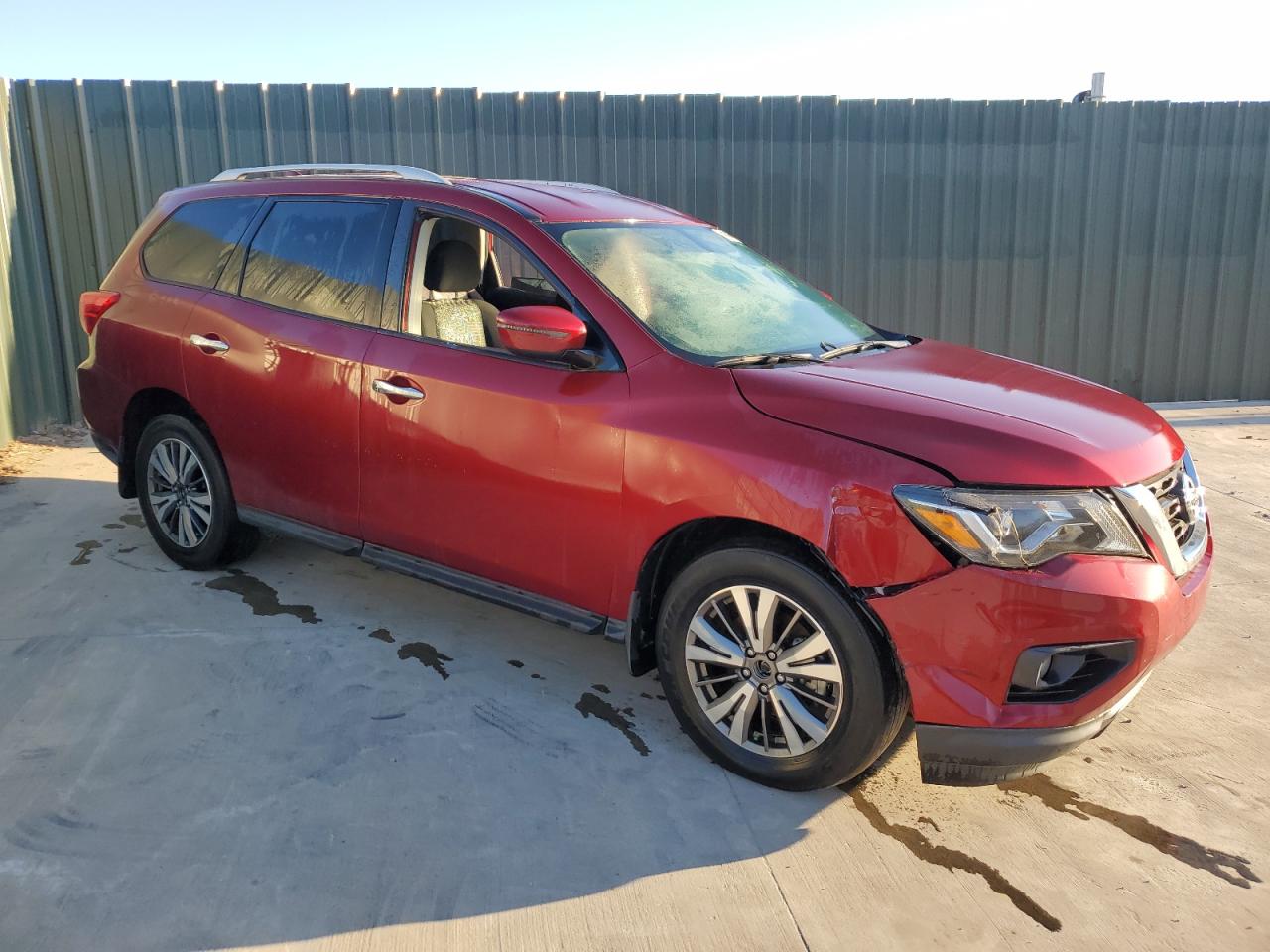 2020 Nissan Pathfinder VIN 5N1DR2BN3LC632758 Copart auction photo, front end / minor dent/scratches damage thumbnail 4