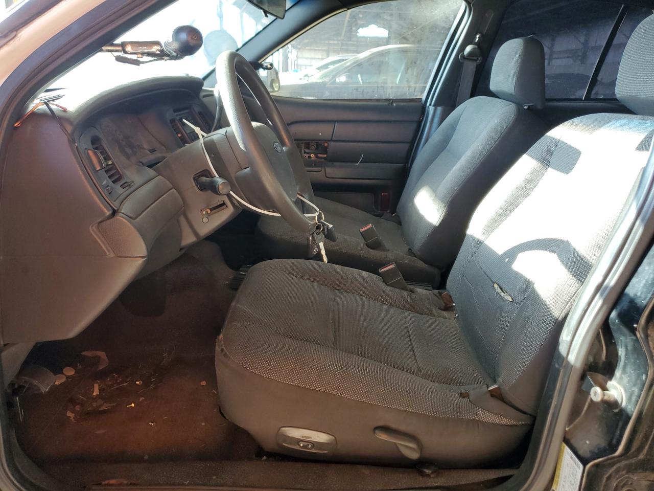 2005 Ford Crown Victoria VIN 2FAFP71WX5X105158 Copart auction photo, side / rear end damage thumbnail 7