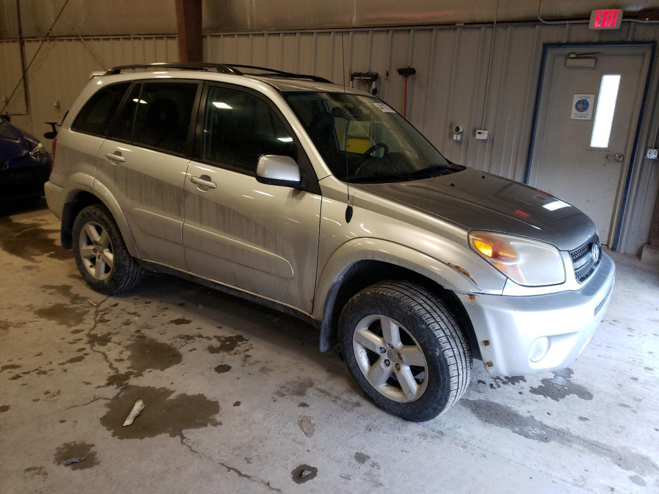 2005 Toyota RAV 4 VIN JTEHD20V056036561 Copart auction photo, mechanical / undercarriage damage thumbnail 4