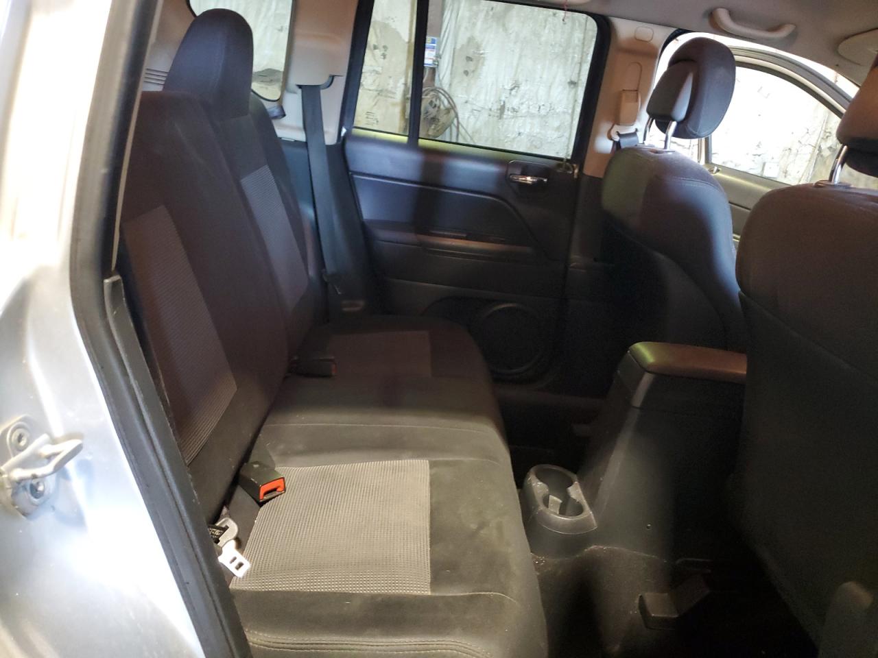 2011 Jeep Compass VIN 1J4NF1FB2BD280934 Copart auction photo, front end / minor dent/scratches damage thumbnail 11