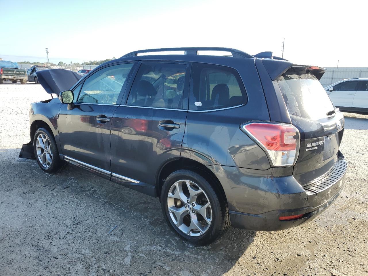 2017 Subaru Forester VIN JF2SJAWC6HH491136 Copart auction photo, front end damage thumbnail 2