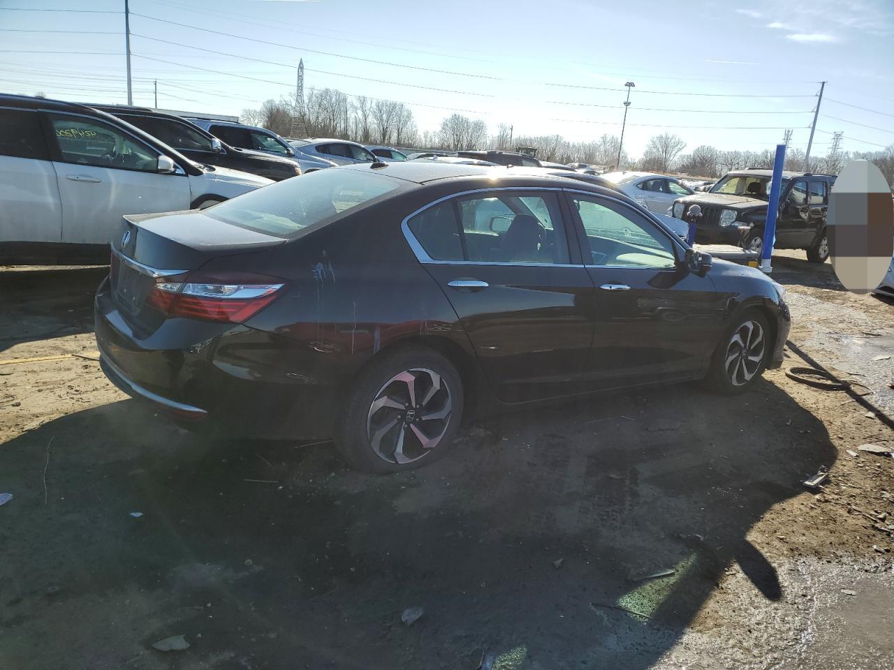 2016 Honda Accord VIN 1HGCR2F72GA217624 Copart auction photo, front end damage thumbnail 3