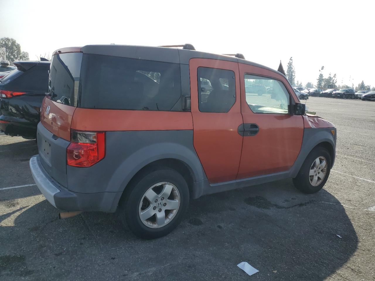 2004 Honda Element VIN 5J6YH18624L015799 Copart auction photo, minor dent/scratches damage thumbnail 3