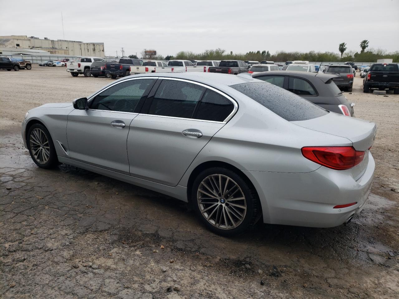 2017 BMW 5er VIN WBAJA5C37HG895944 Copart auction photo, minor dent/scratches damage thumbnail 2
