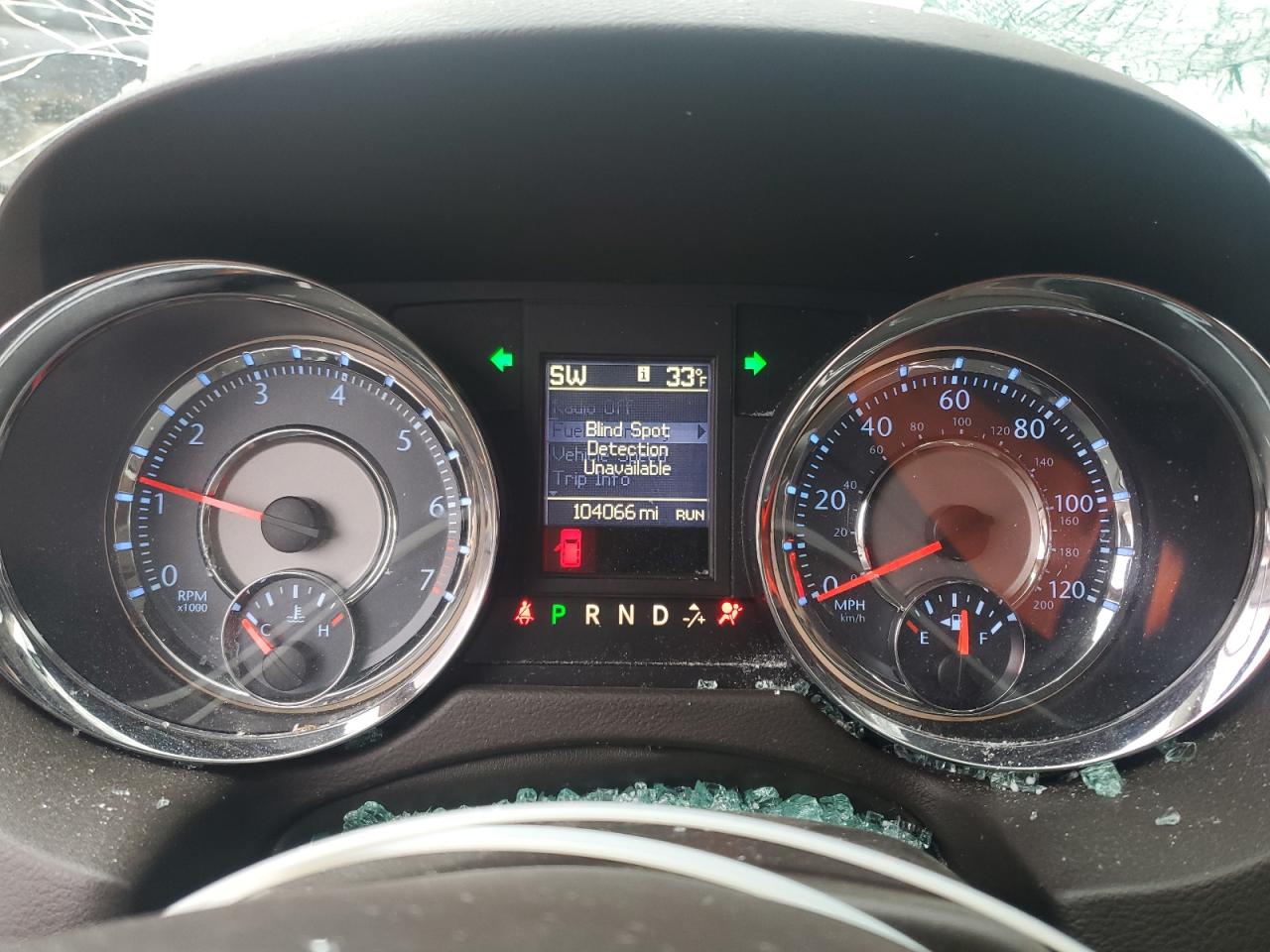 2015 Chrysler Town & Country VIN 2C4RC1CG7FR574137 Copart auction photo, front end / side damage thumbnail 9