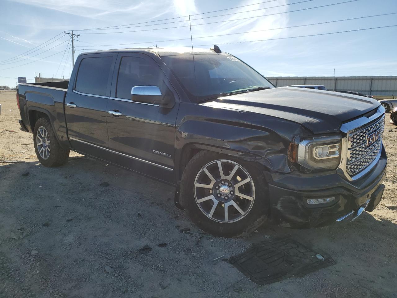 2017 GMC Sierra VIN 3GTU2PEC8HG374435 Copart auction photo, front end / undercarriage damage thumbnail 4