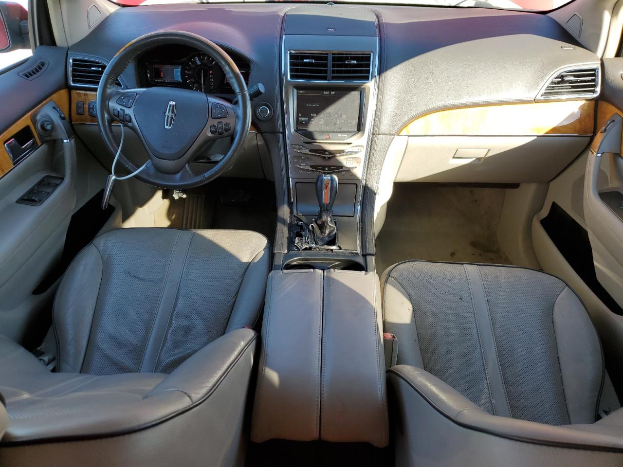 2011 Lincoln MKX VIN 2LMDJ6JK7BBJ21725 Copart auction photo, front end damage thumbnail 8