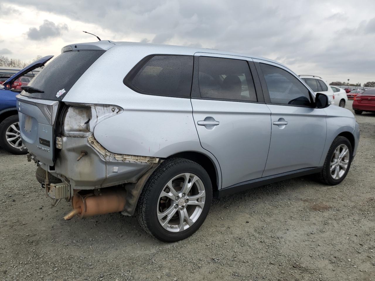 2014 Mitsubishi Outlander VIN JA4AD3A34EZ005847 Copart auction photo, rear end damage thumbnail 3