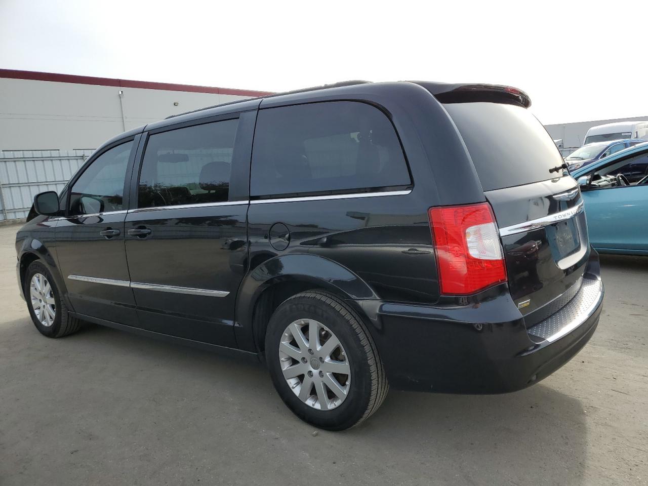 2016 Chrysler Town & Country VIN 2C4RC1BG5GR205893 Copart auction photo, front end damage thumbnail 2