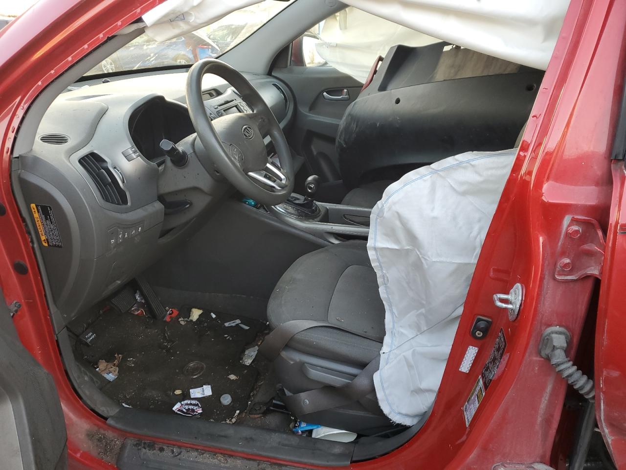2011 KIA Sportage VIN KNDPBCA24B7062747 Copart auction photo, front end / side damage thumbnail 7