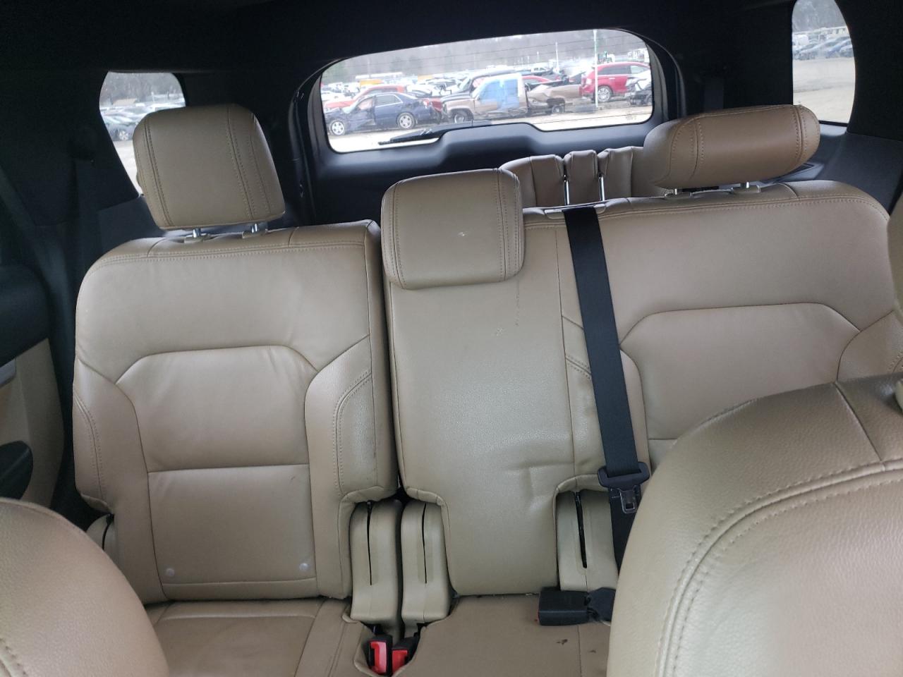 2017 Ford Explorer VIN 1FM5K7D84HGA84475 Copart auction photo, minor dent/scratches / mechanical damage thumbnail 10