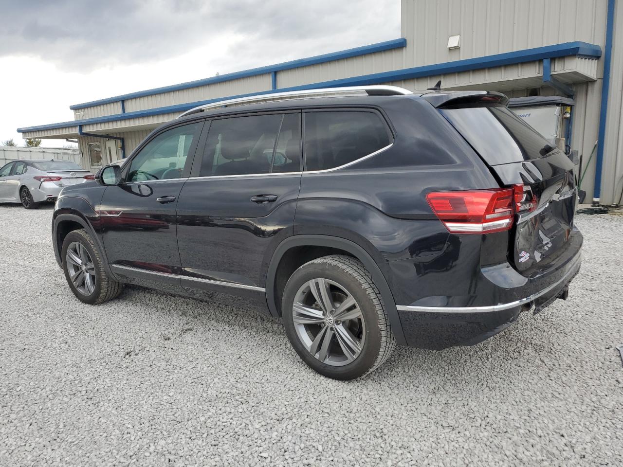 2019 Volkswagen Atlas VIN 1V2YR2CA0KC514472 Copart auction photo, rear end / front end damage thumbnail 2