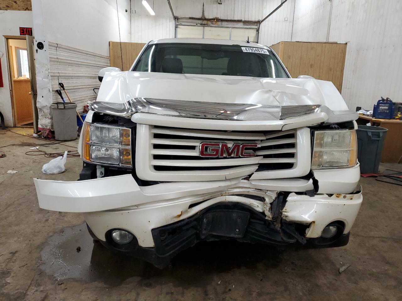 2011 GMC Sierra VIN 3GTP2WE33BG362739 Copart auction photo, front end damage thumbnail 5