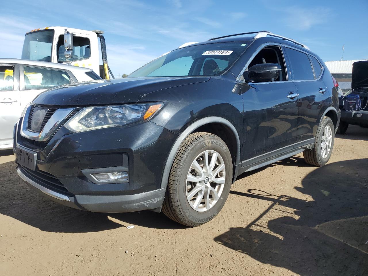 2017 Nissan Rogue VIN KNMAT2MV8HP619073