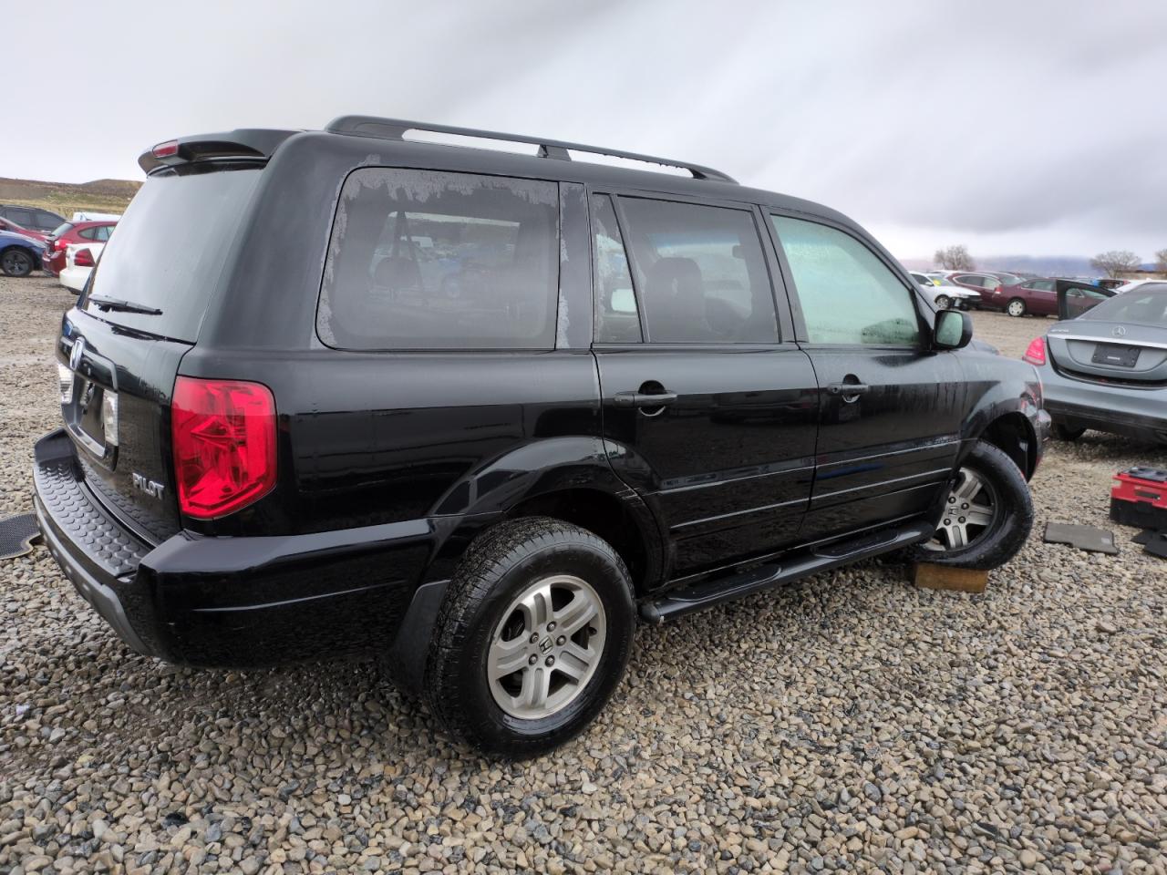 2004 Honda Pilot VIN 2HKYF18534H503909 Copart auction photo, front end damage thumbnail 3