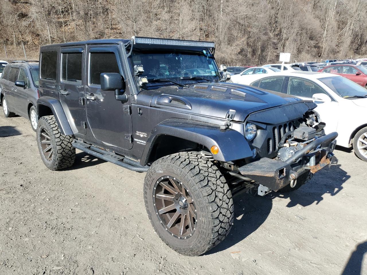 2016 Jeep Wrangler VIN 1C4BJWEG6GL267442 Copart auction photo, front end / minor dent/scratches damage thumbnail 4