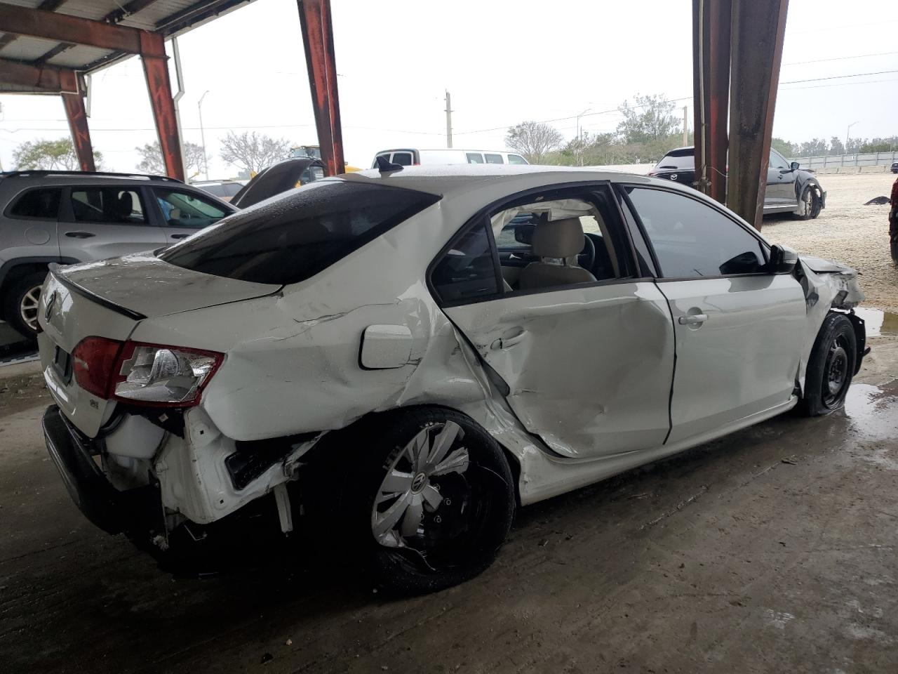 2014 Volkswagen Jetta VIN 3VWD07AJ2EM267322 Copart auction photo, all over damage thumbnail 3