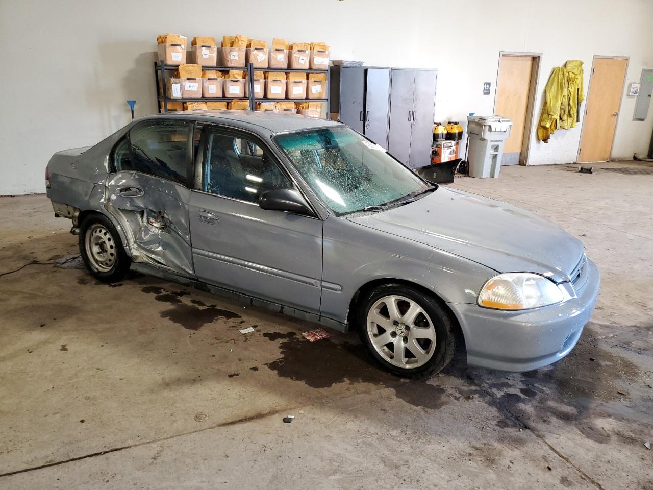1998 Honda Civic VIN 2HGEJ6671WH564014 Copart auction photo, side / rear end damage thumbnail 4