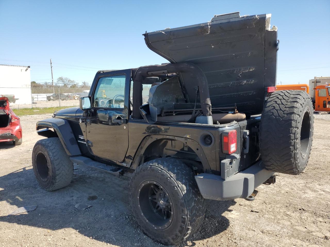 2012 Jeep Wrangler VIN 1C4AJWBG1CL216425 Copart auction photo, top/roof / rear end damage thumbnail 2
