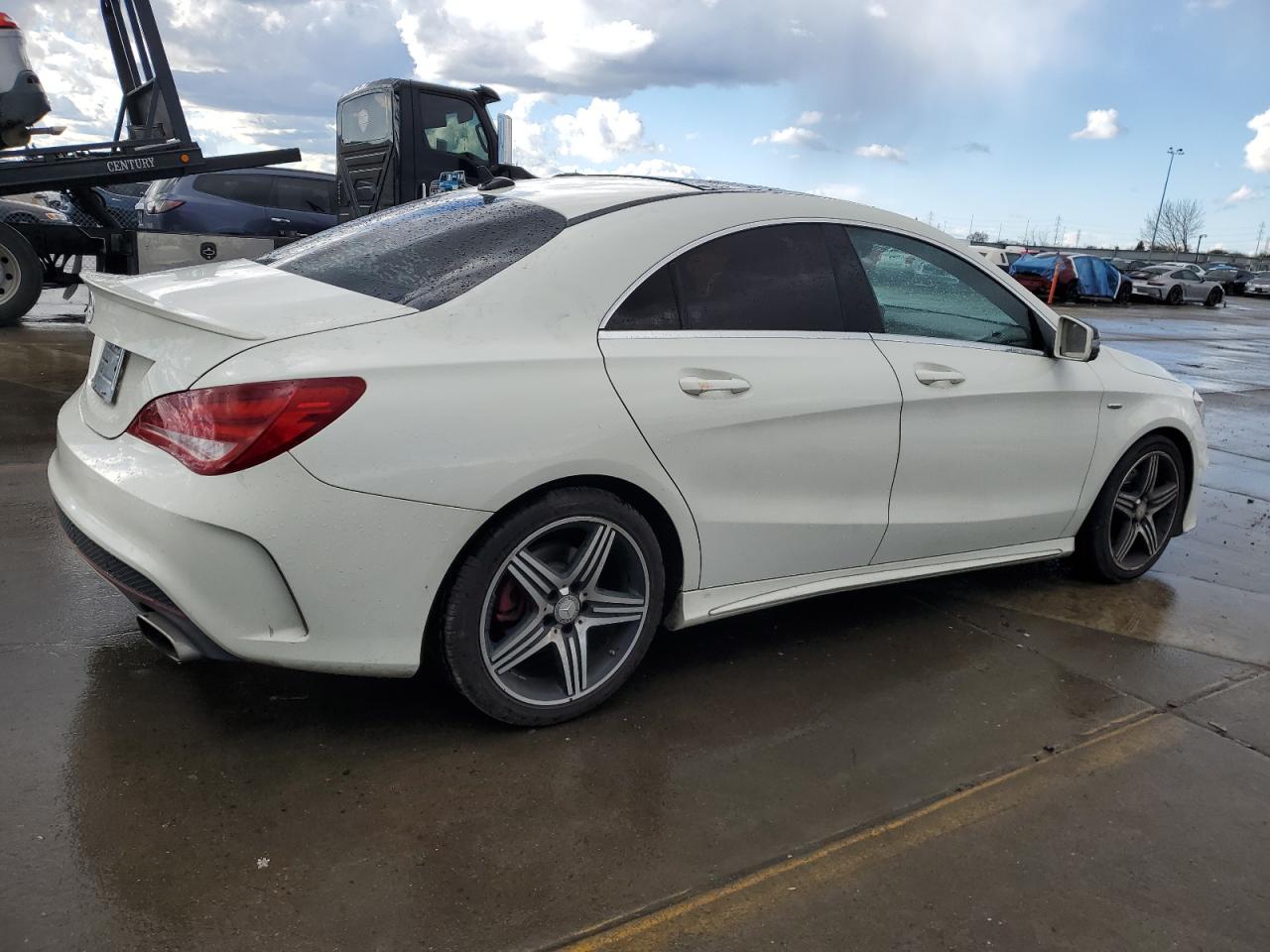 2014 Mercedes-Benz CLA-klasse VIN WDDSJ4EB3EN130152 Copart auction photo, vandalism damage thumbnail 3