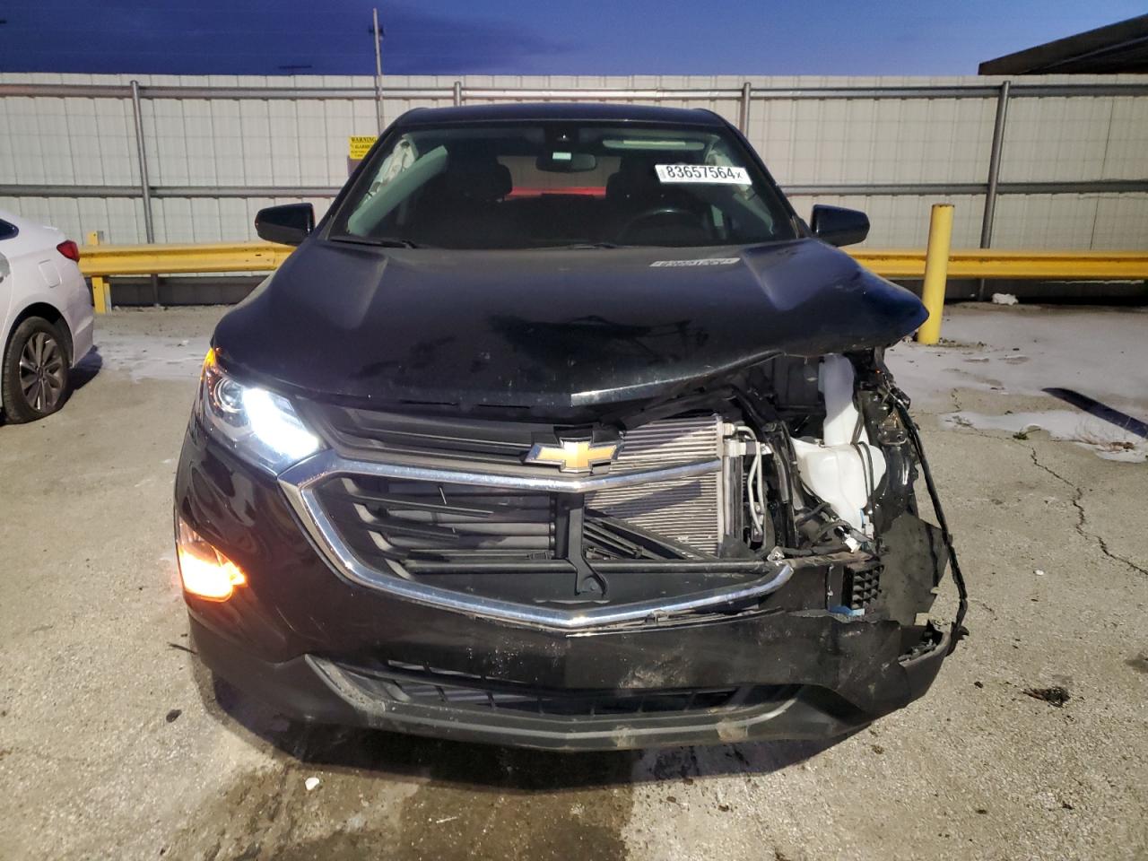 2020 Chevrolet Equinox VIN 2GNAXUEV4L6282982 Copart auction photo, front end / side damage thumbnail 5