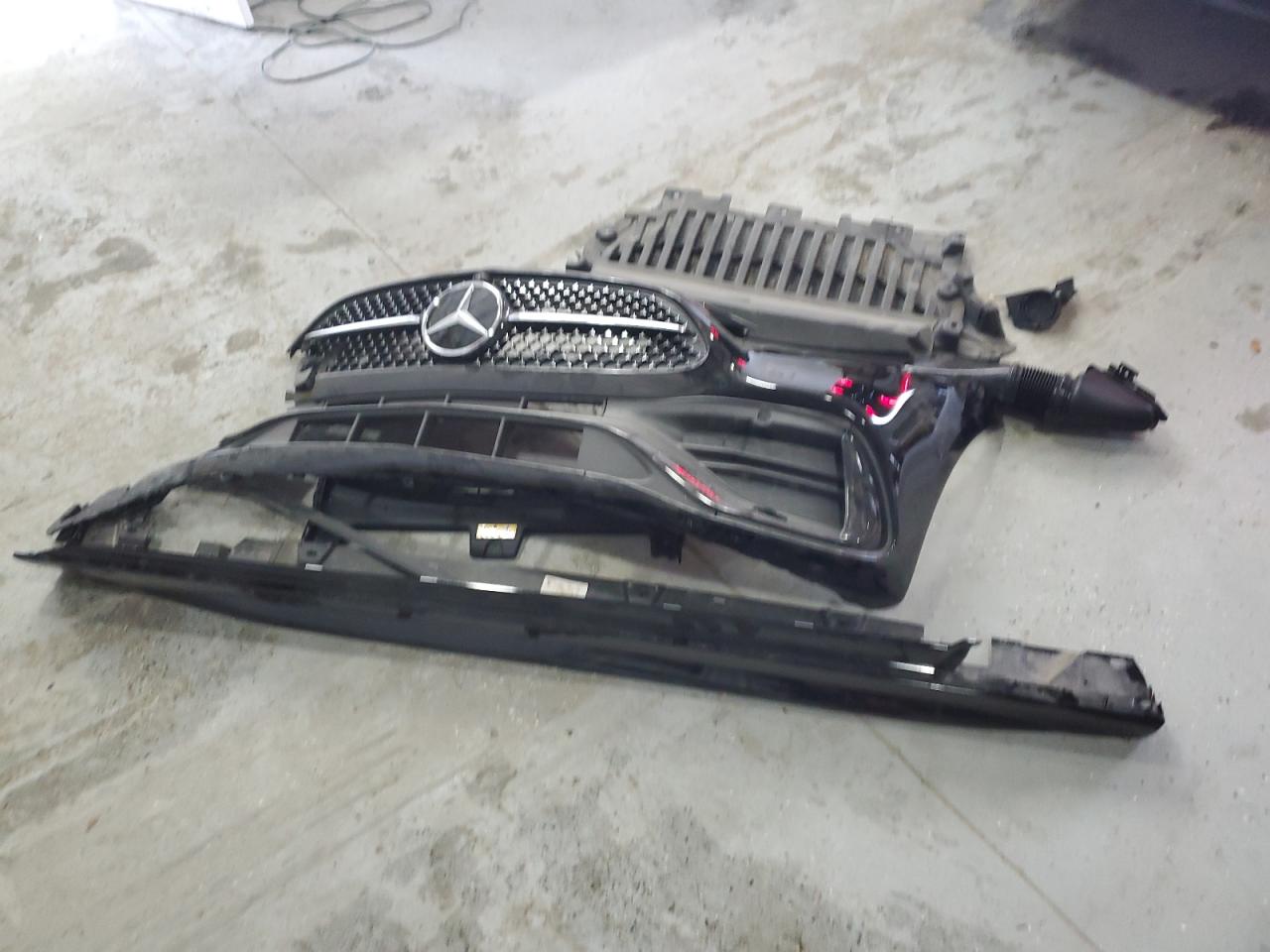 2024 Mercedes-Benz C-klasse VIN W1KAF4GB5RR170869 Copart auction photo, front end damage thumbnail 12