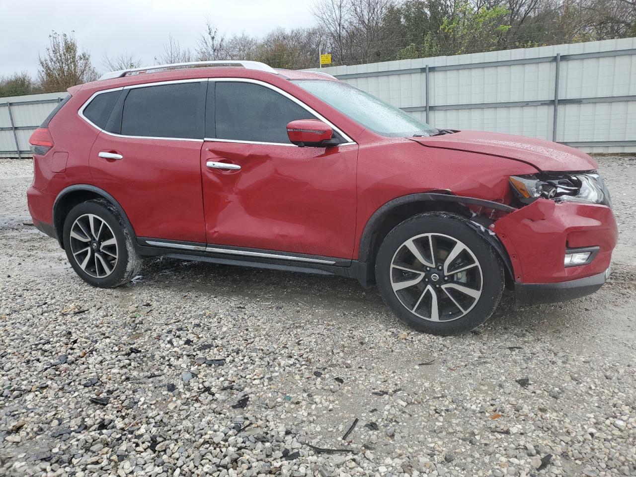 2017 Nissan Rogue VIN JN8AT2MV5HW278421 Copart auction photo, front end / side damage thumbnail 4