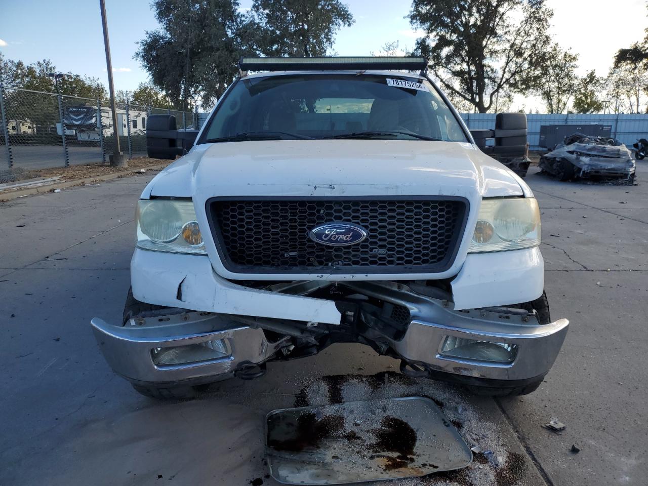 2004 Ford F-150 VIN 1FTPW145X4KD75087 Copart auction photo, front end damage thumbnail 5