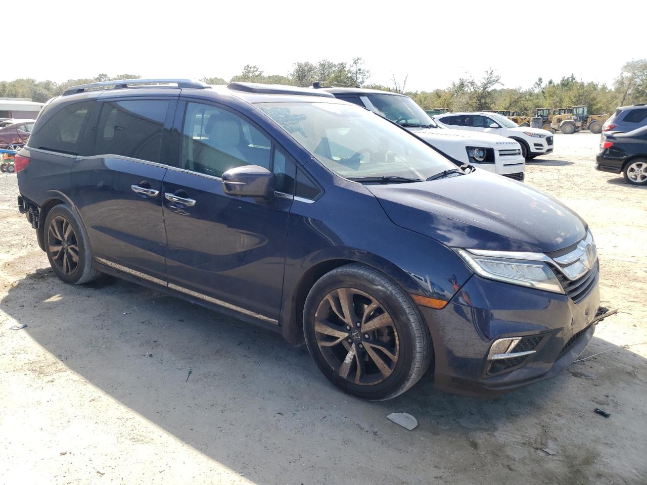 2019 Honda Odyssey VIN 5FNRL6H9XKB118419 Copart auction photo, rear end / minor dent/scratches damage thumbnail 4