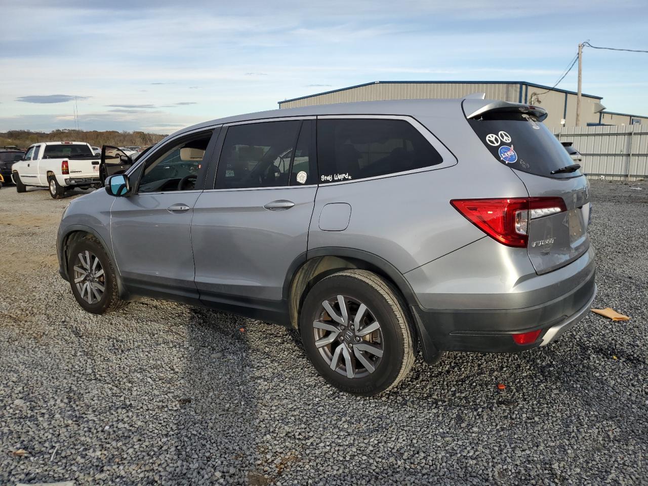 2020 Honda Pilot VIN 5FNYF5H57LB026924 Copart auction photo, all over damage thumbnail 2