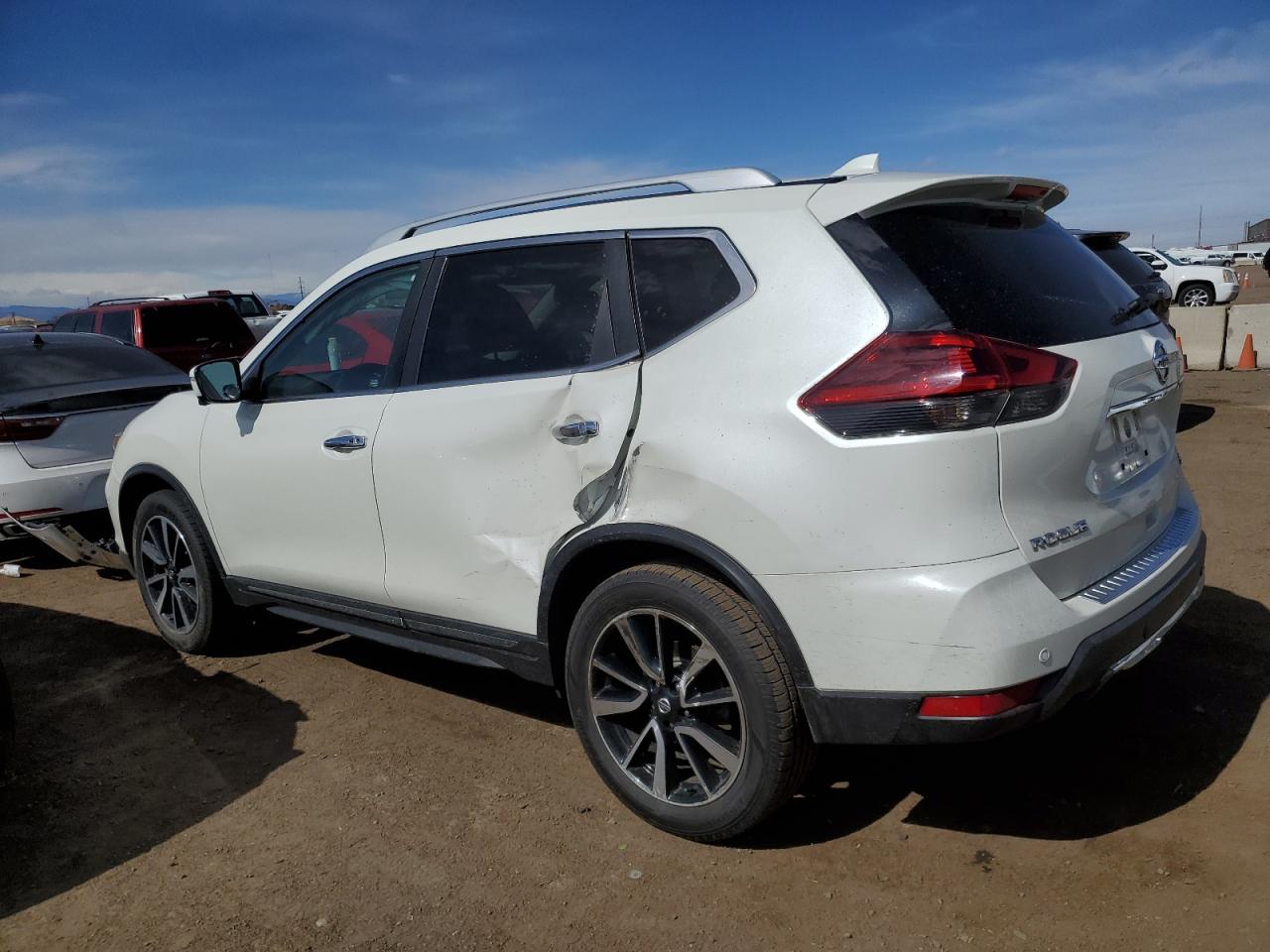 2019 Nissan Rogue VIN 5N1AT2MV3KC717843 Copart auction photo, side / rear end damage thumbnail 2