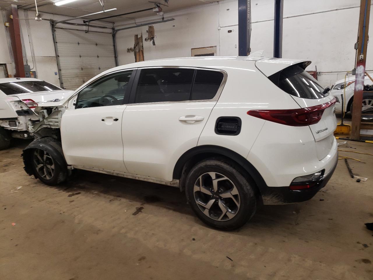 2020 KIA Sportage VIN KNDPM3AC8L7795159 Copart auction photo, front end damage thumbnail 2