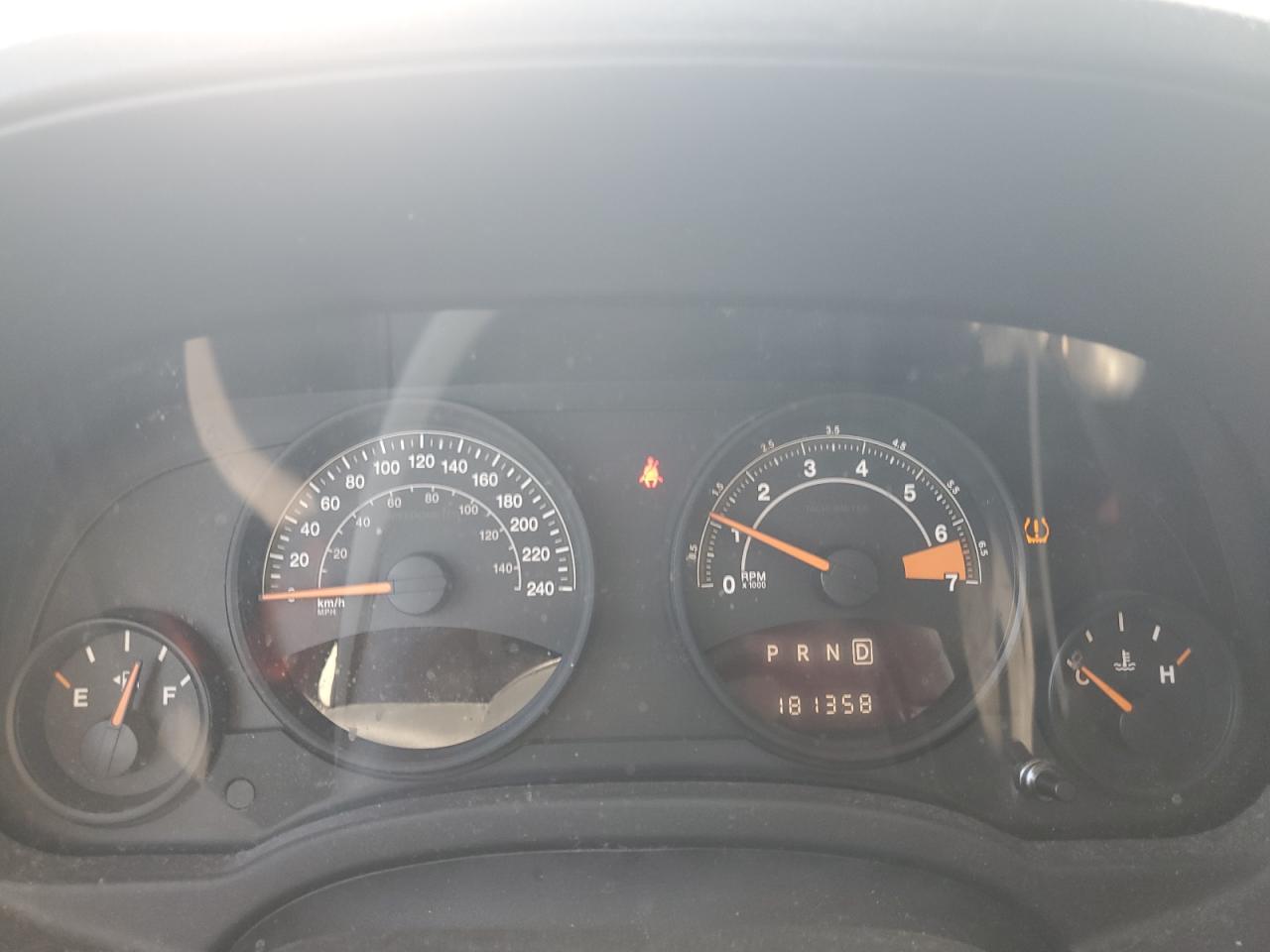 2016 Jeep Liberty (Patriot) VIN 1C4NJRAB0GD579162 Copart auction photo, front end / minor dent/scratches damage thumbnail 9