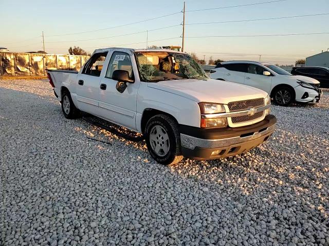 2005 Chevrolet Silverado VIN 2GCEC13T951359514 Copart auction photo, all over damage thumbnail 11