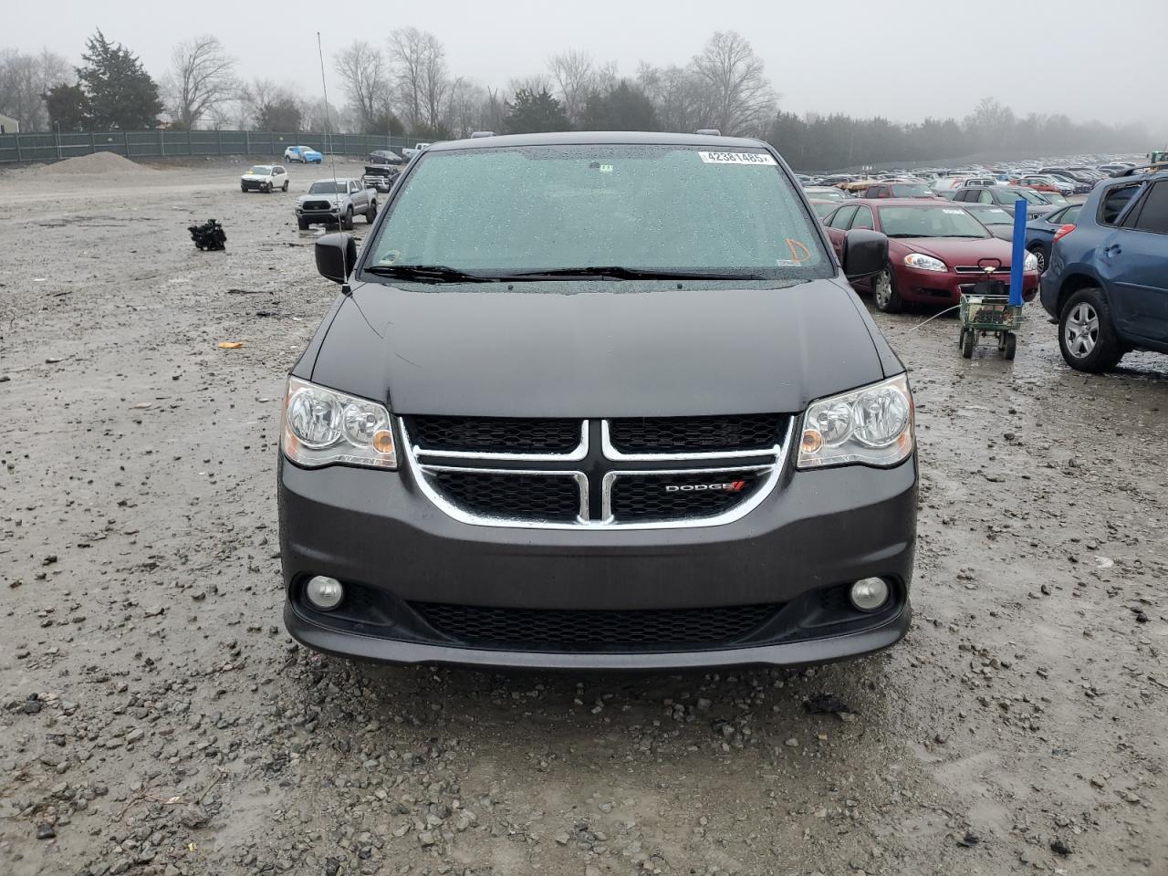 2017 Dodge Caravan VIN 2C4RDGCG7HR671468 Copart auction photo, mechanical / minor dent/scratches damage thumbnail 5