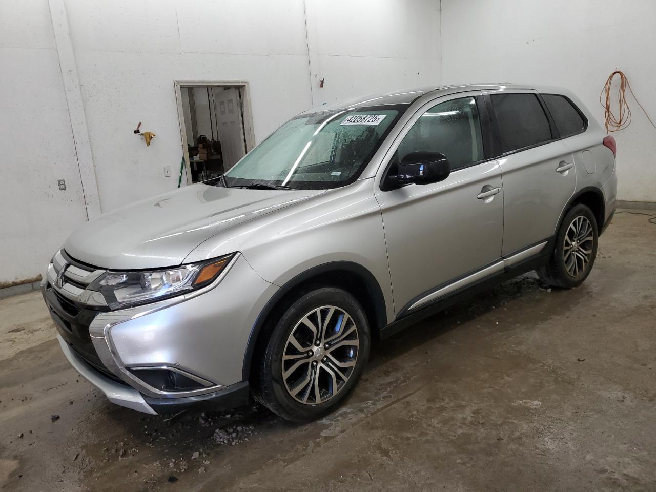 2018 Mitsubishi Outlander VIN JA4AZ3A35JZ052607