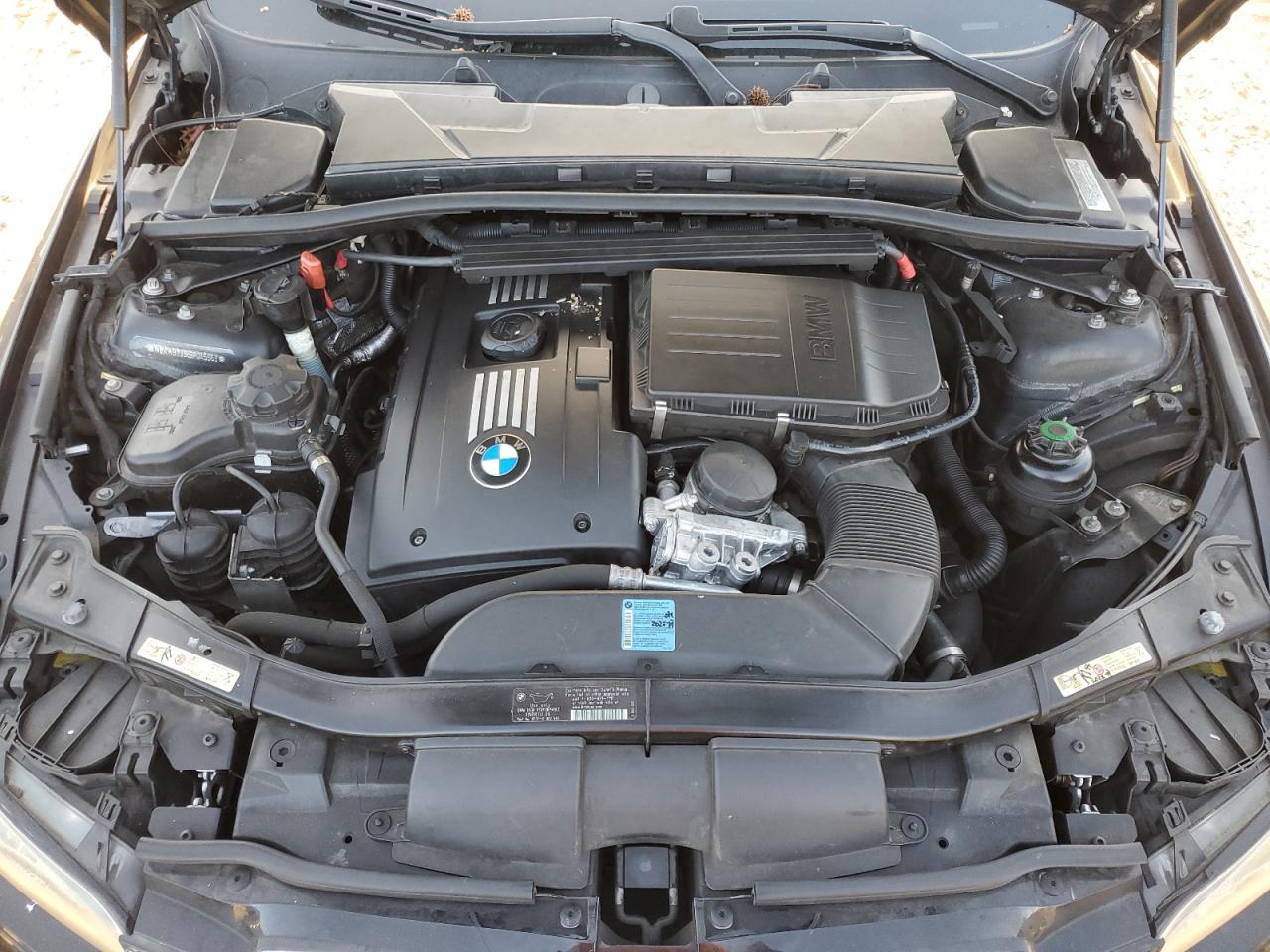 2009 BMW 3er VIN WBAWB73569P045563 Copart auction photo, undercarriage damage thumbnail 11