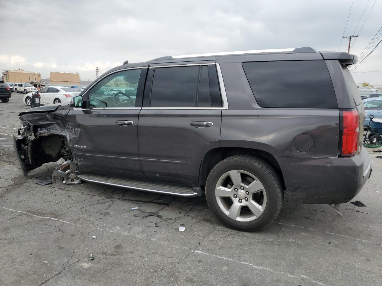 2017 Chevrolet Tahoe VIN 1GNSKCKC4HR174048 Copart auction photo, front end / side damage thumbnail 2