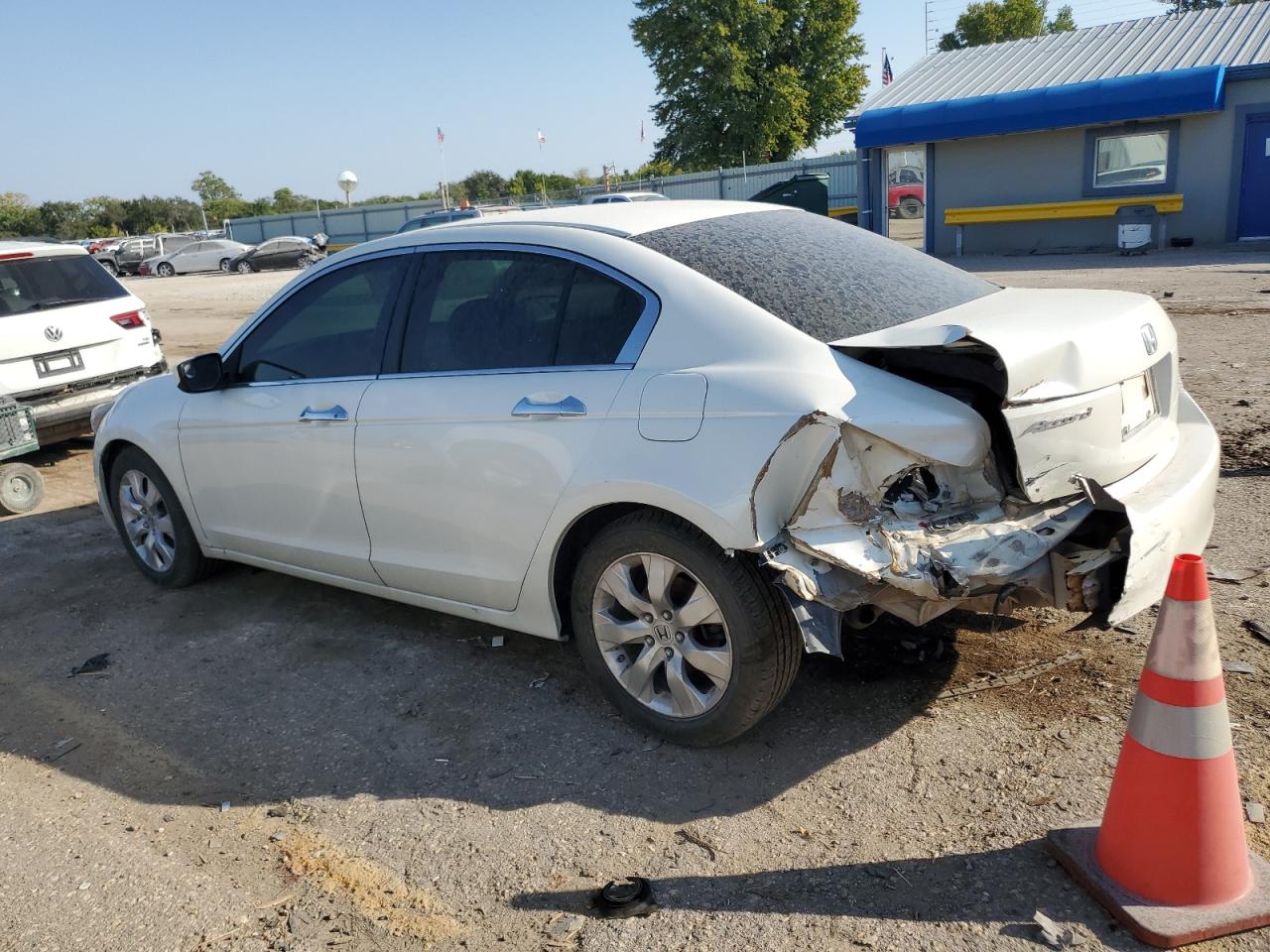 2009 Honda Accord VIN 1HGCP36719A044158 Copart auction photo, rear end / minor dent/scratches damage thumbnail 2