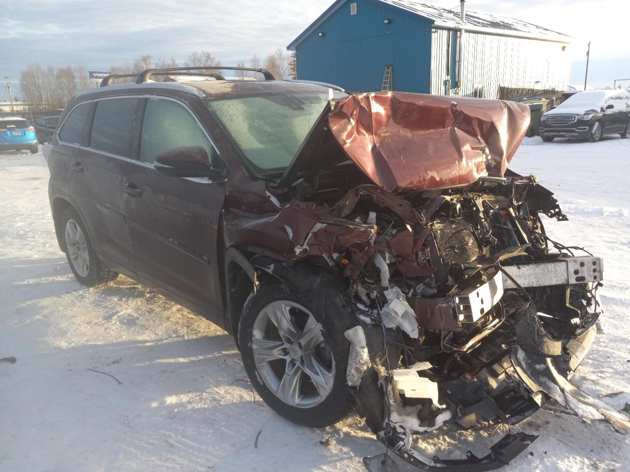 2015 Toyota Highlander VIN 5TDDKRFH8FS170822 Copart auction photo, front end damage thumbnail 4