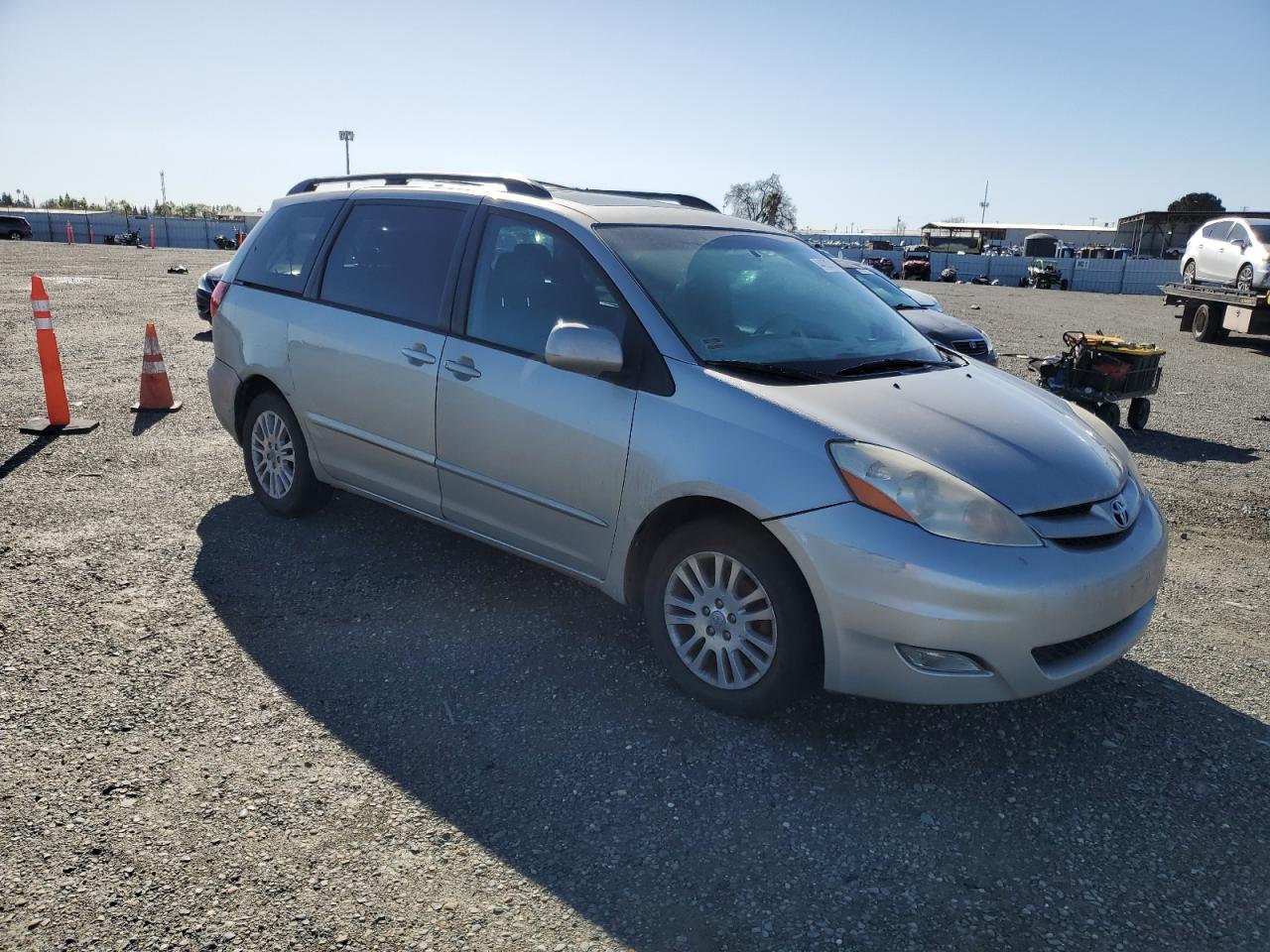 2007 Toyota Sienna VIN 5TDZK22C47S044403 Copart auction photo, side damage thumbnail 4