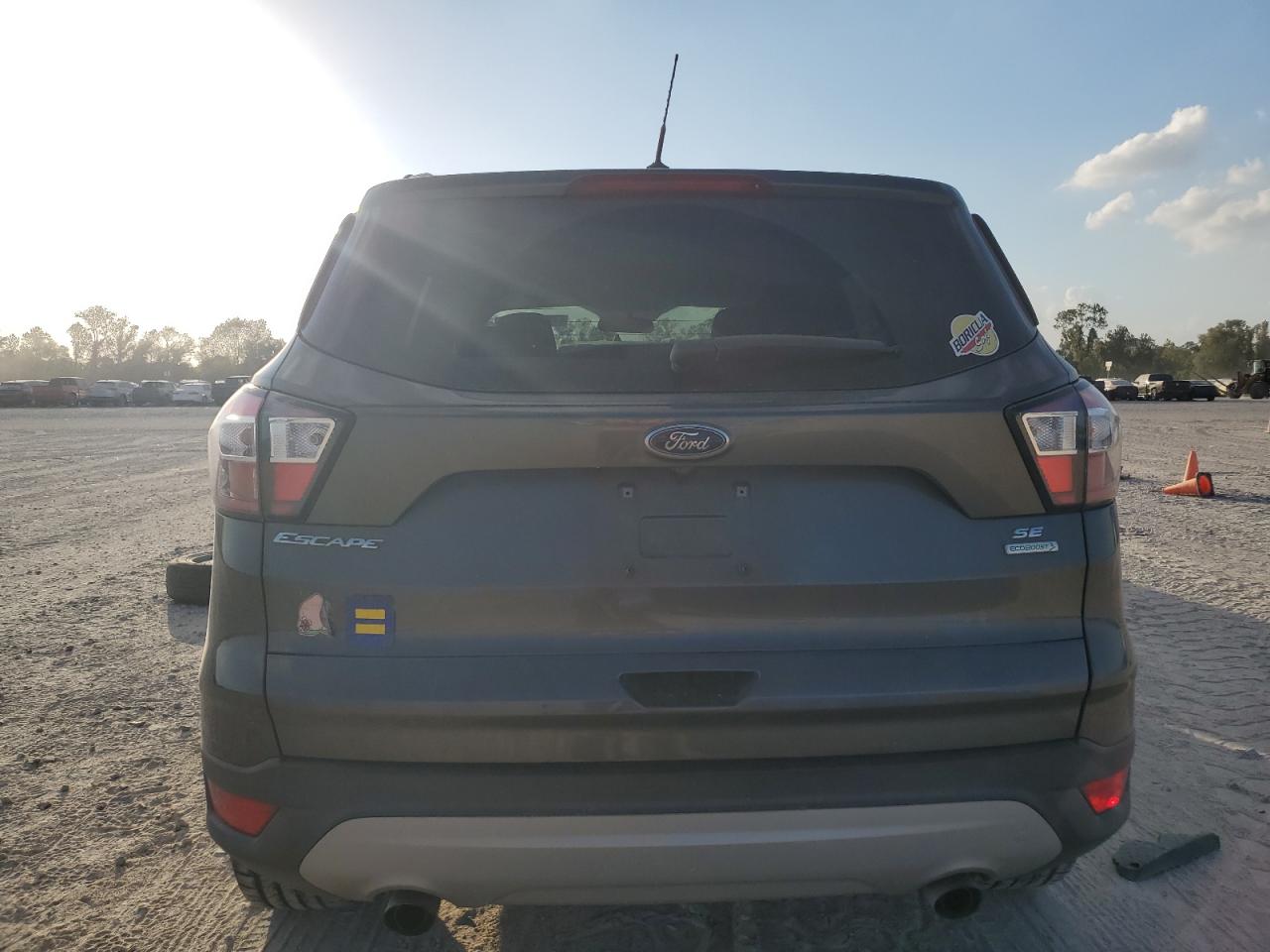 2018 Ford Escape VIN 1FMCU0GD2JUC49321 Copart auction photo, normal wear damage thumbnail 6