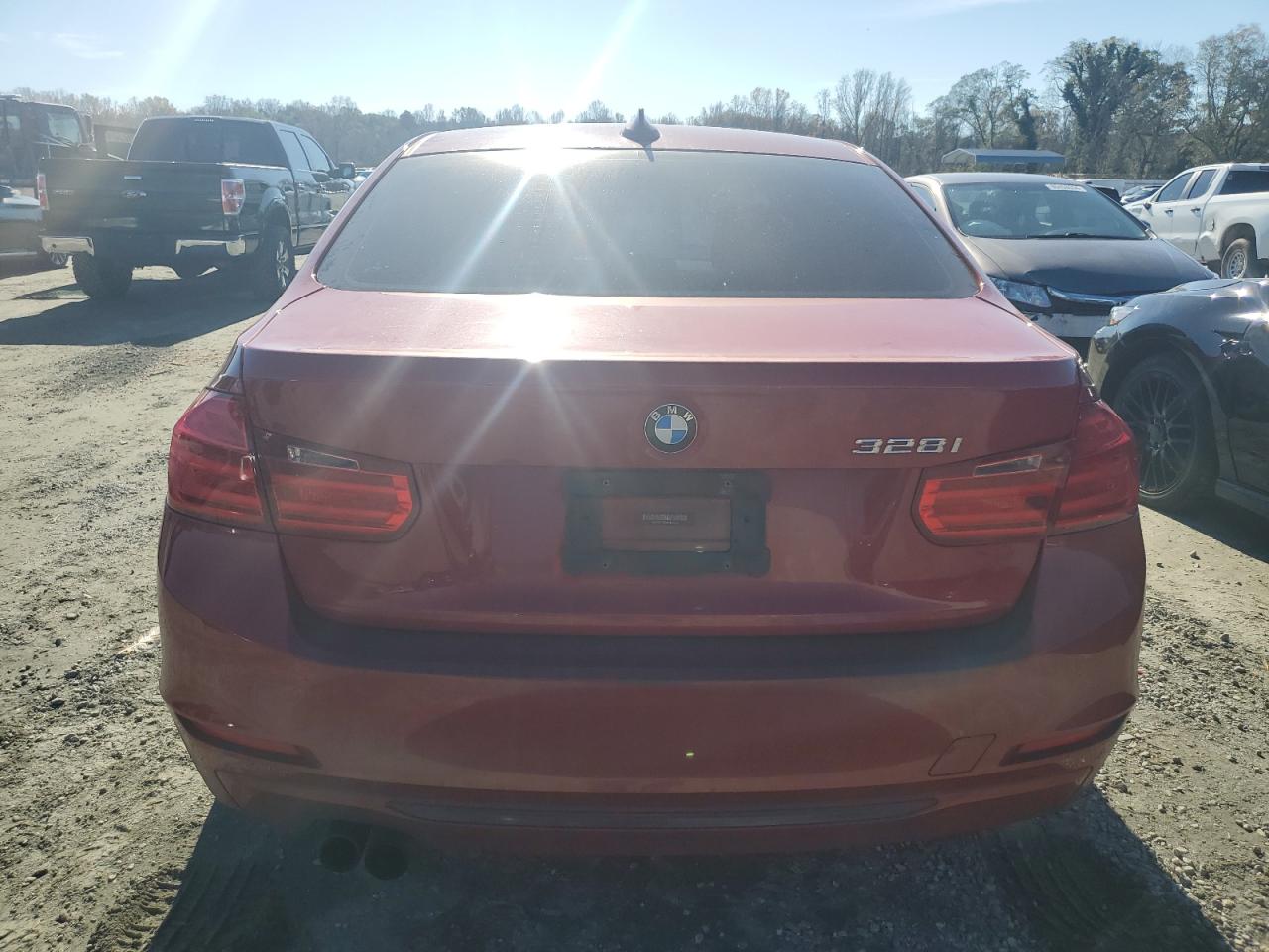 2012 BMW 3er VIN WBA3C1C53CF432520 Copart auction photo, side damage thumbnail 6