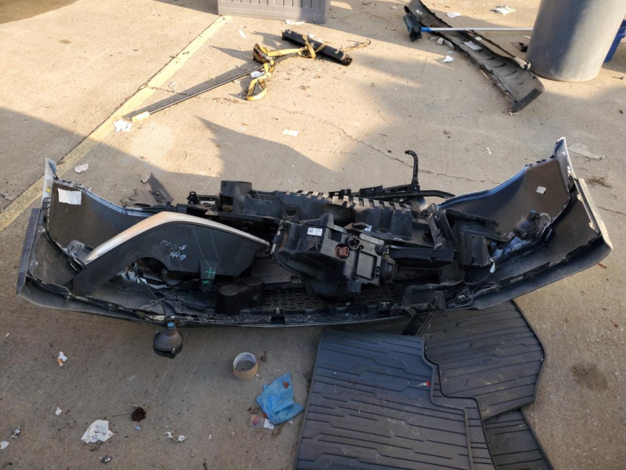 2017 GMC Acadia VIN 1GKKNULS6HZ218535 Copart auction photo, front end damage thumbnail 13