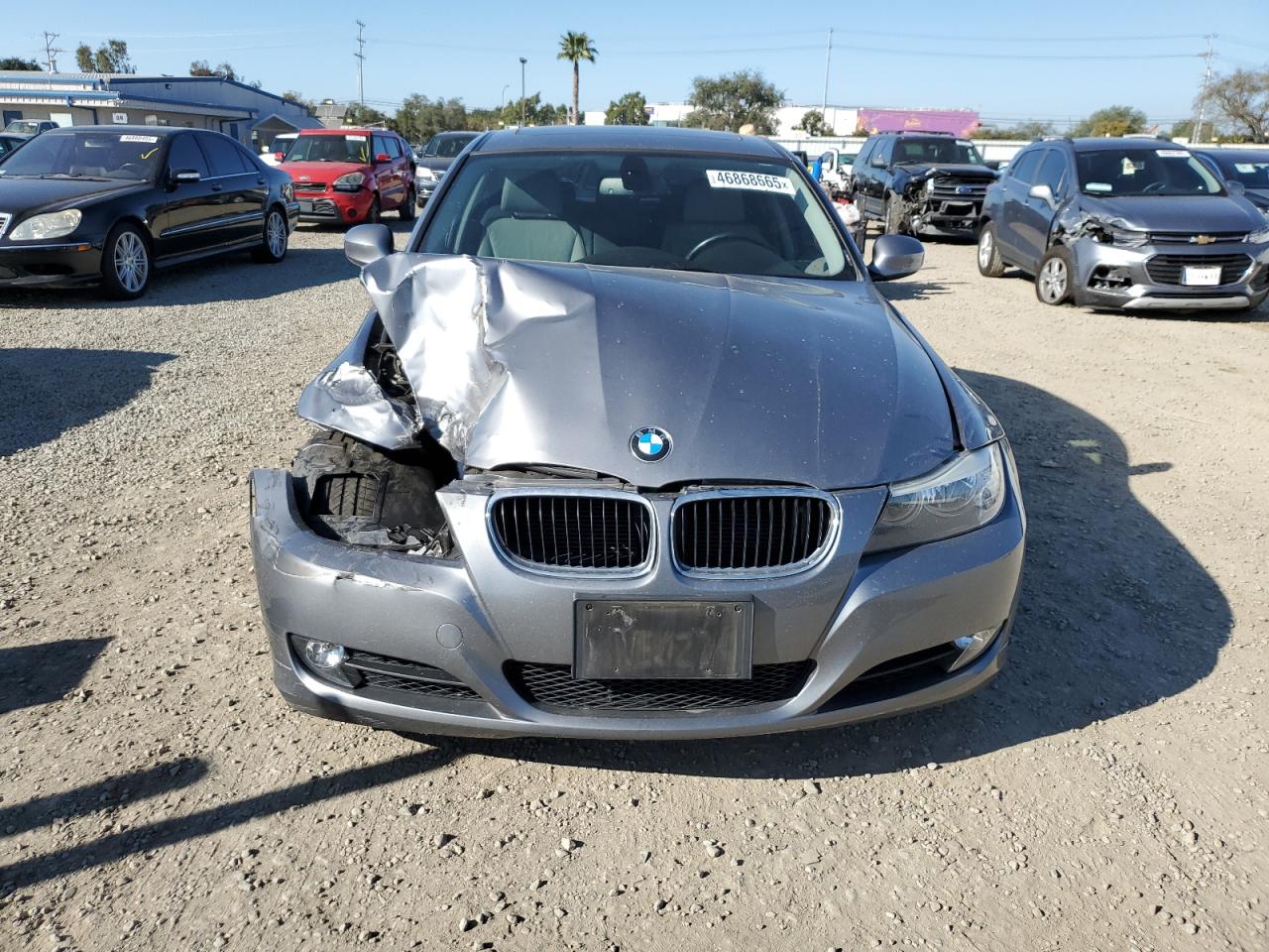 2011 BMW 3er VIN WBAPH5G52BNM75626 Copart auction photo, front end damage thumbnail 5