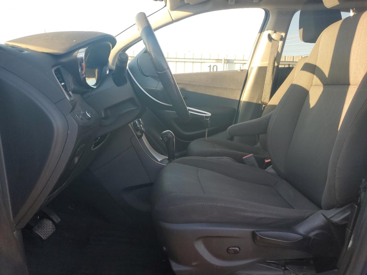 2019 Chevrolet Trax VIN 3GNCJLSB9KL175578 Copart auction photo, side damage thumbnail 7