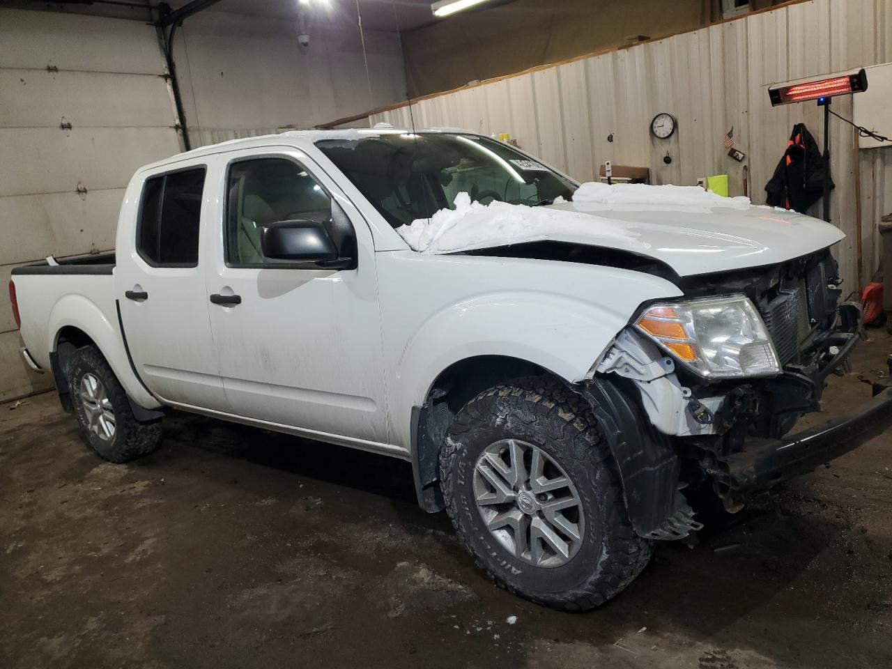 2015 Nissan Navara (Frontier) VIN 1N6AD0EVXFN728432 Copart auction photo, front end / minor dent/scratches damage thumbnail 4