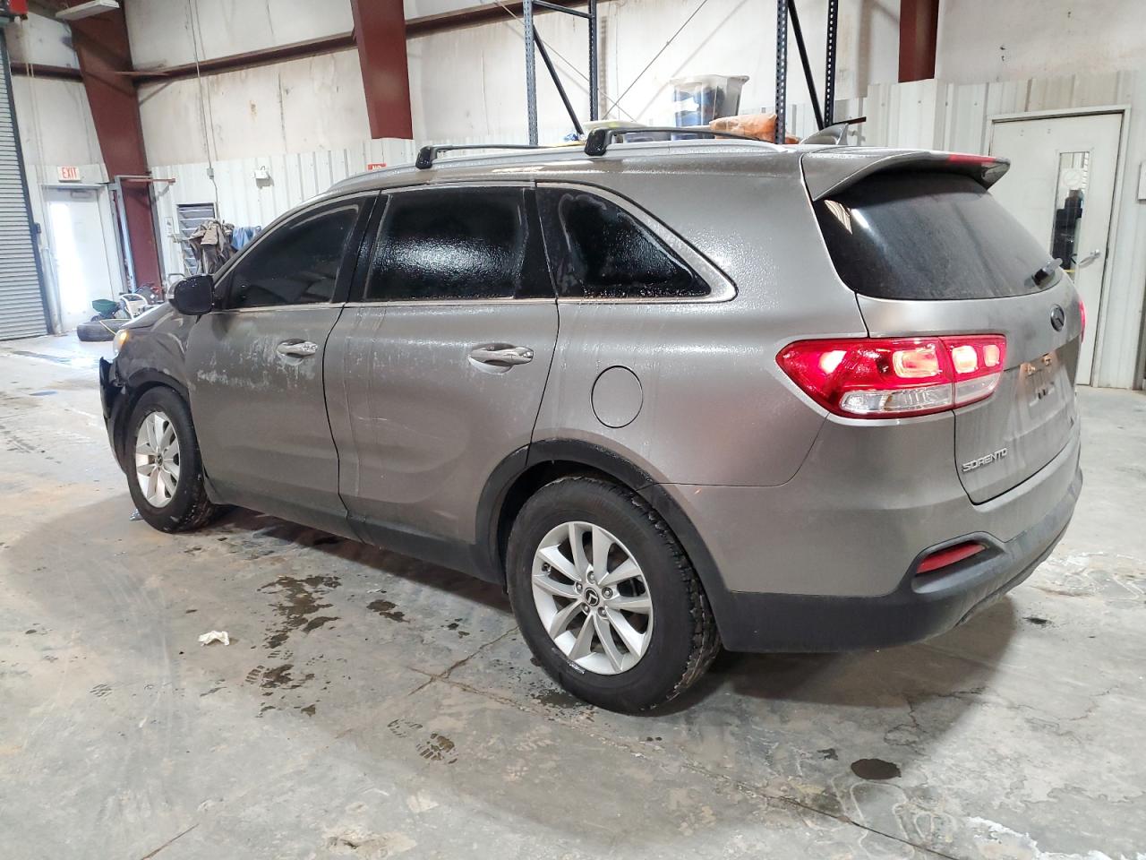 2018 KIA Sorento VIN 5XYPG4A35JG426305 Copart auction photo, side / undercarriage damage thumbnail 2
