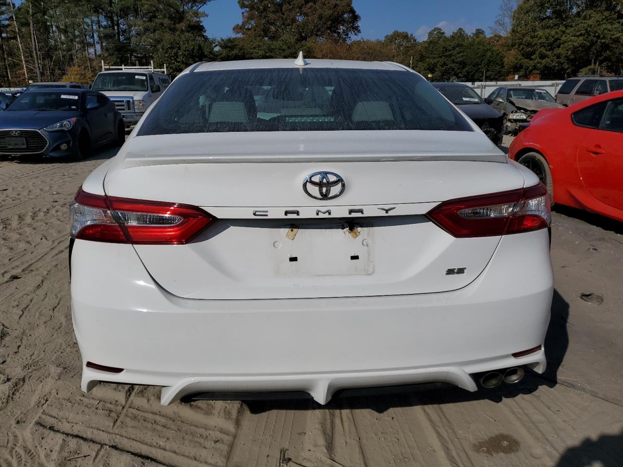 2020 Toyota Camry VIN 4T1M11AK3LU963522 Copart auction photo, front end / minor dent/scratches damage thumbnail 6