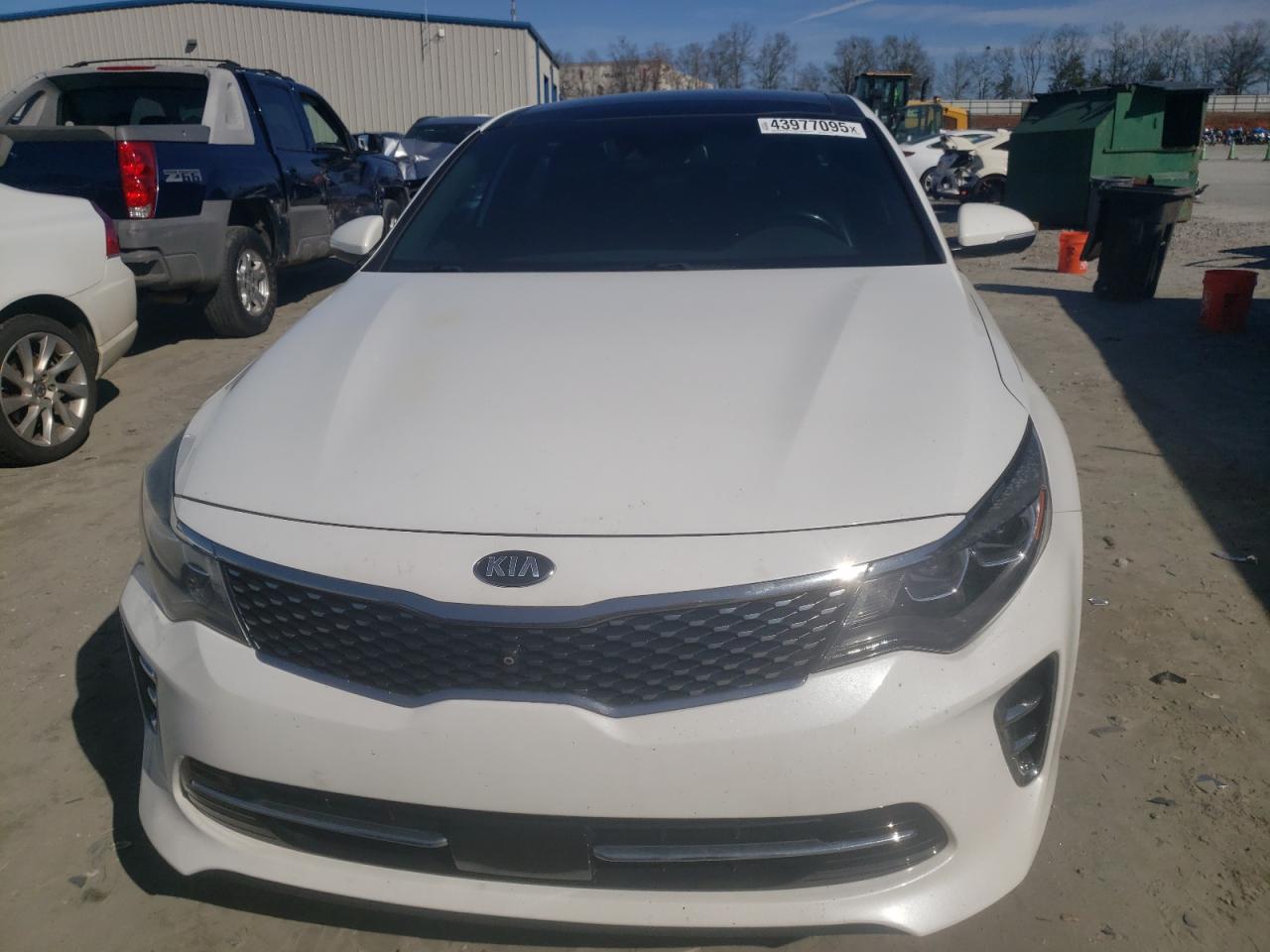2017 KIA Optima VIN 5XXGV4L20HG147594 Copart auction photo, burn - engine / minor dent/scratches damage thumbnail 5